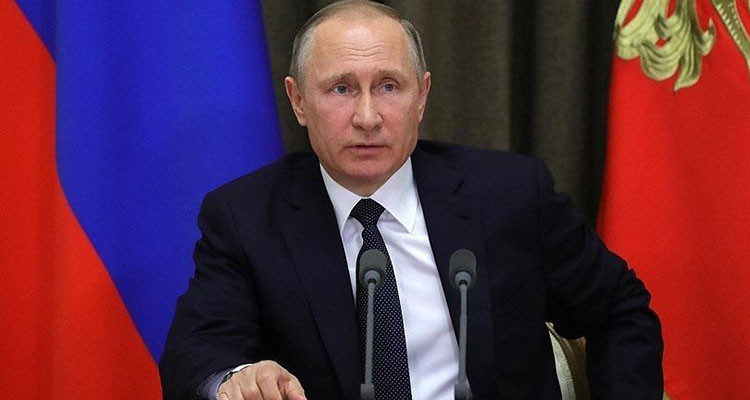 بوتين يهنئ المسلمين بمناسبة عيد الفطر