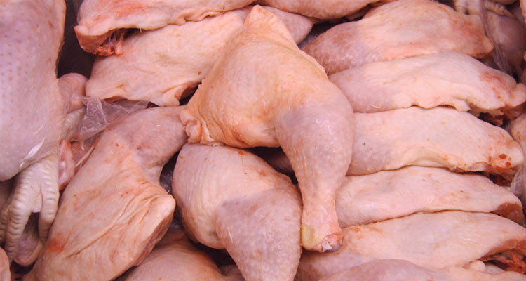 رئيس غرفة باعة لحوم الدواجن: الأسعار شهدت انخفاضا وعادت إلى رشدها
