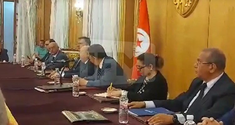 هذه قائمة الوافدين على قصر الضيافة للمشاركة في الحوار الوطني