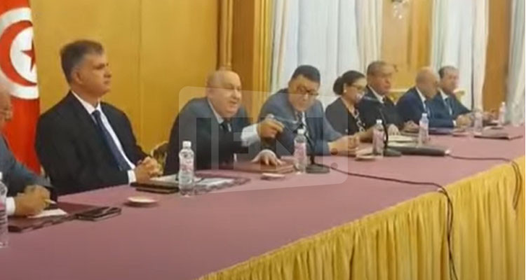 الحوار الوطني: الصادق بلعيد يطلب من المشاركين تقديم تصوراتهم لتونس خلال الـ40 سنة القادمة