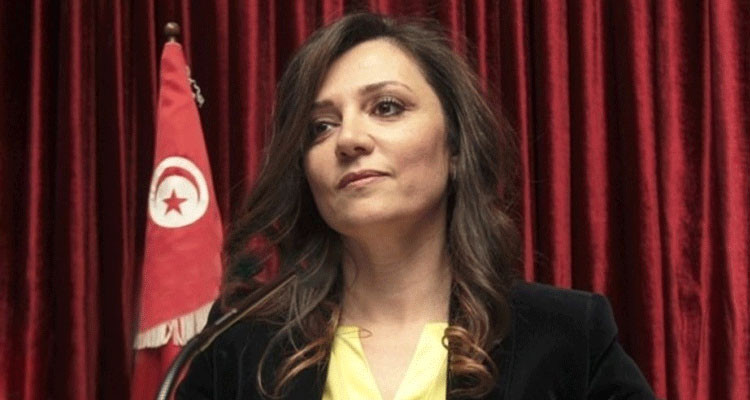 منى كريّم: ''الدستور الجديد يفتقر لكل مقومات دساتير الدول الديمقراطية''