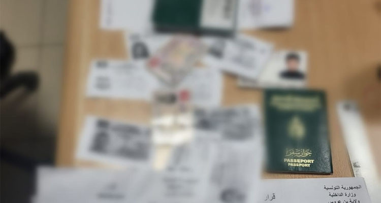 القبض على رئيس مكتب بريد بولاية سليانة اختلس أموال الحرفاء