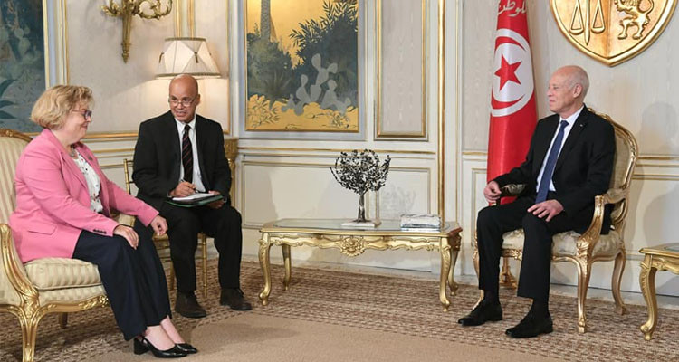 مساعدة وزير الخارجية الأمريكي تشدد على أهمية تحقيق إصلاحات اقتصادية