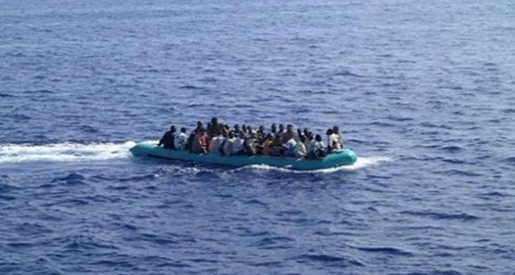 إحباط 10 عمليات اجتياز للحدود البحرية خلسة