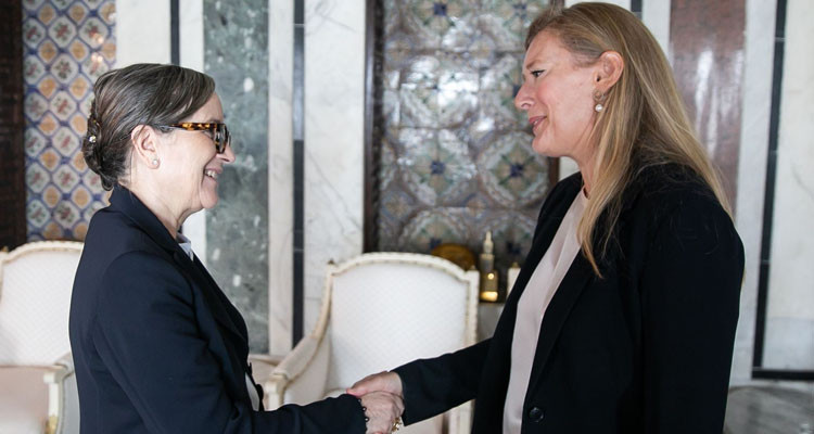 رئيسة الحكومة تلتقي سفيرة المملكة المتحدة بتونس