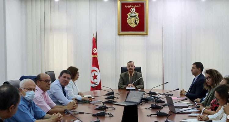 وزير الصحة يدعو إلى مواصلة العمل على التزود بالأدوية وتوفير المخزون الاستراتيجي منها