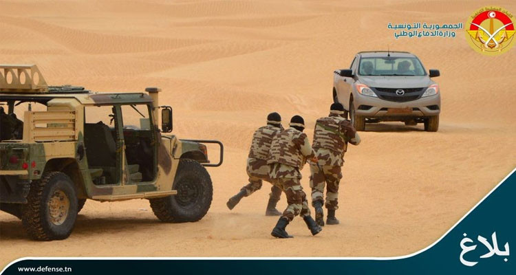 وزارة الدفاع : إيقاف سيارة تهريب محملة بـ450 ألف حبة دواء لأمراض الأعصاب