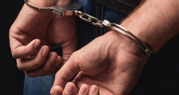 العاصمة: إلقاء القبض على رئيس إحدى البلديات من أجل الإبتزاز