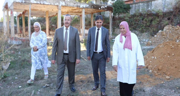 وزير الصحة يؤدي زيارة لموقع مشروع بناء مركز تصفية الدم بعين دراهم