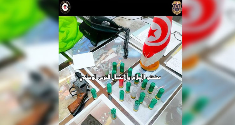 منزل تميم: حجز مسدس ناري وكمية من الذخيرة ومواد  مخدرة