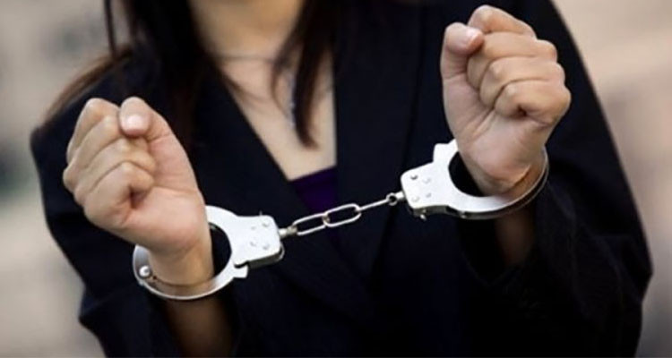 العوينة: القبض على فتاتين من أجل سرقة منزل ليبي