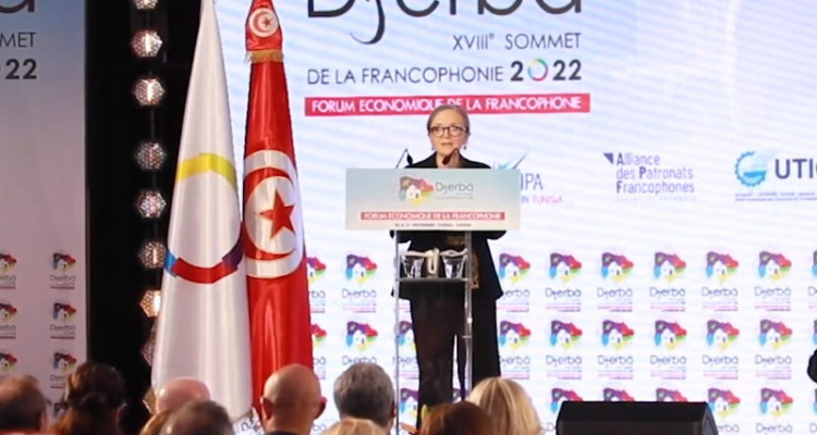 رئيسة الحكومة  تدعو إلى رفع كل العراقيل أمام حرية التنقل داخل الفضاء الفرنكوفوني