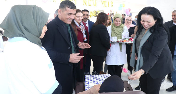 وزيرة المرأة تشارك كبار السنّ أجواء الاحتفال برأس السنة بمؤسسة رعاية كبار السن