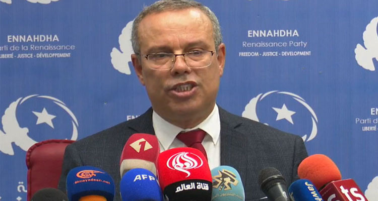 عماد الخميري: ''الانتخابات التشريعية  مهزلة  والشارع التونسي غير مهتم بها''