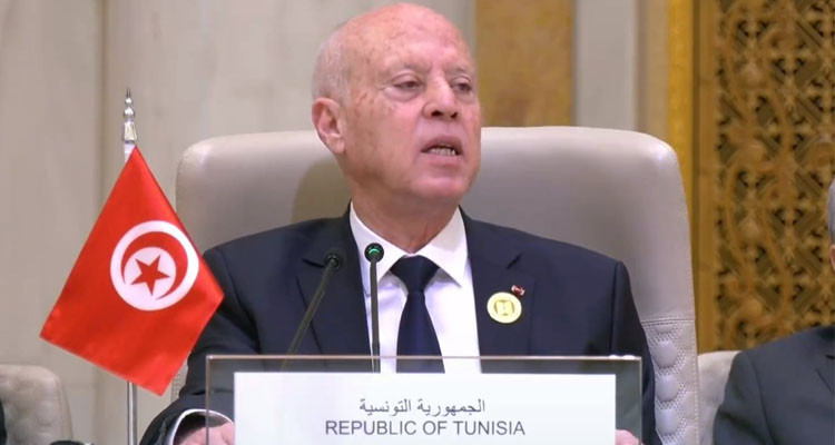 رئيس الجمهورية من الرياض: ''لم تتسبب بلداننا لا في ثقب طبقة الأوزون ولا في البقر المجنون''