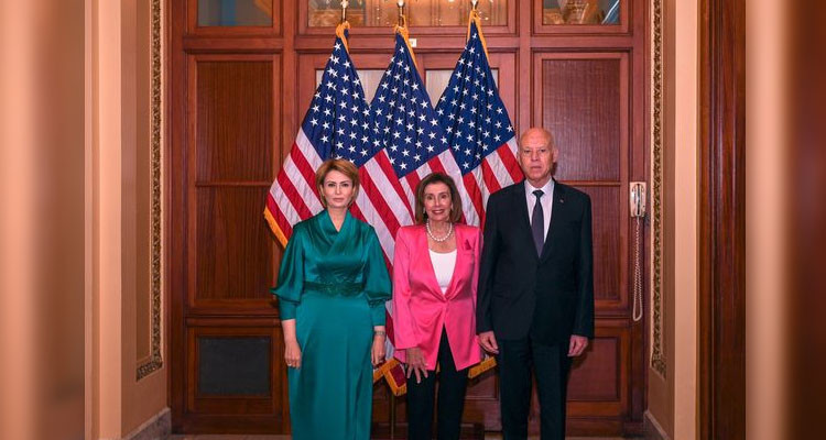 رئيس الدولة يشارك رفقة زوجته في حفل العشاء الذي أقامته رئيسة  مجلس النواب الأمريكي