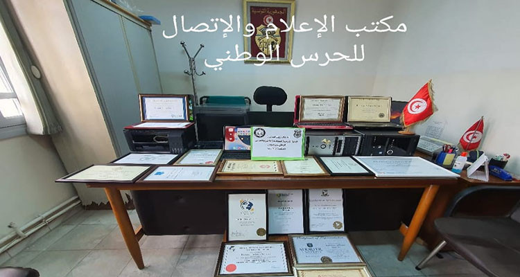 الإطاحة بشبكة لتدليس الشهائد العلمية يترأسها صاحب مكتب خدمات