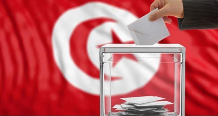 انطلاق الاقتراع لانتخابات أعضاء مجلس نواب الشعب بالنسبة إلى التونسيين بالخارج