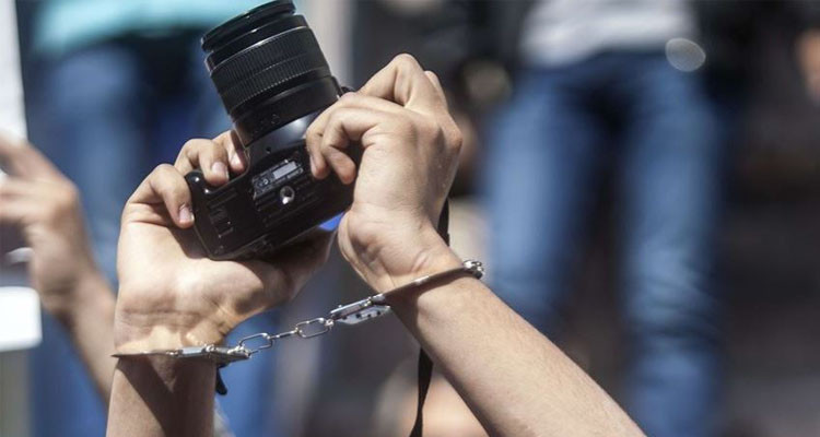 مراسلون بلا حدود: مستوى قياسي جديد لعدد الصحفيين السجناء في العالم
