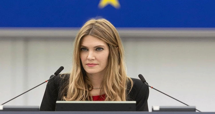 البرلمان الأوروبي يصادق بالأغلبية على إقالة نائبة رئيسته إيفا كايلي من منصبها