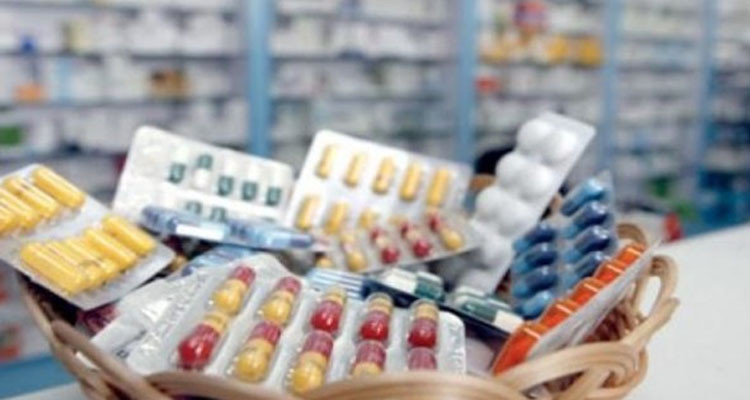 غرفة المؤسسات الصيدلية الموزعة للأدوية بالجملة تقرر إيقاف نشاطها