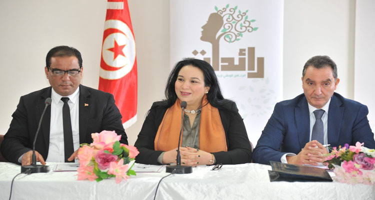 وزيرة المرأة تسلم إشعارات تمويل 68 مشروعا نسائيا باستثمارات تفوق 1.41 مليون دينار