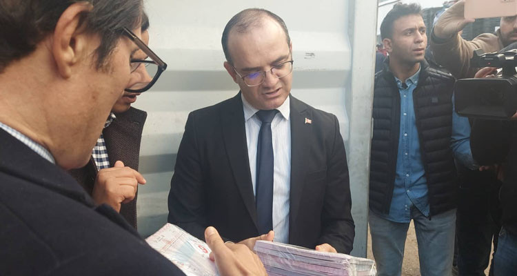 فاروق بوعسكر يعلن انطلاق نقل المواد الانتخابية من المخزن المركزي للهيئة إلى المخازن الجهوية