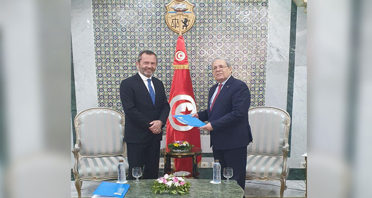 الجرندي يتسلّم أوراق تعيين إيريك فالت، مديرا للمكتب الإقليمي لليونسكو بتونس