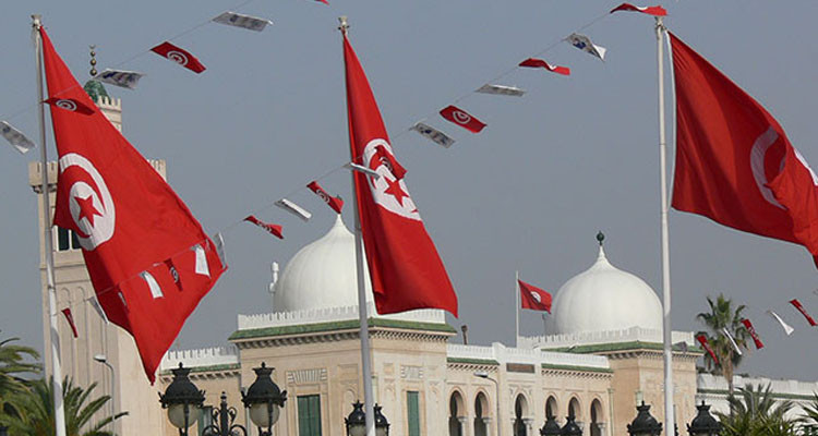 أحزاب وشخصيات وطنية تعلن مساندتها لمبادرة اتحاد الشغل