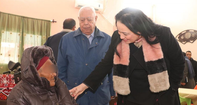 وزير المرأة تقرر التعجيل بإحداث فريق متنقل لرعاية المسنين بالكاف