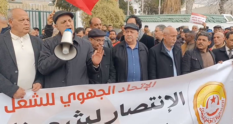 سامي الطاهري: ''هذه الحكومة تتفق مع جهات أجنبية لمزيد إغراق البلاد في الديون''