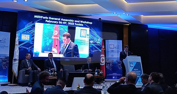 وزير النقل يعلن إطلاق طلب العروض في مشروع ميناء المياه العميقة في النفيضة