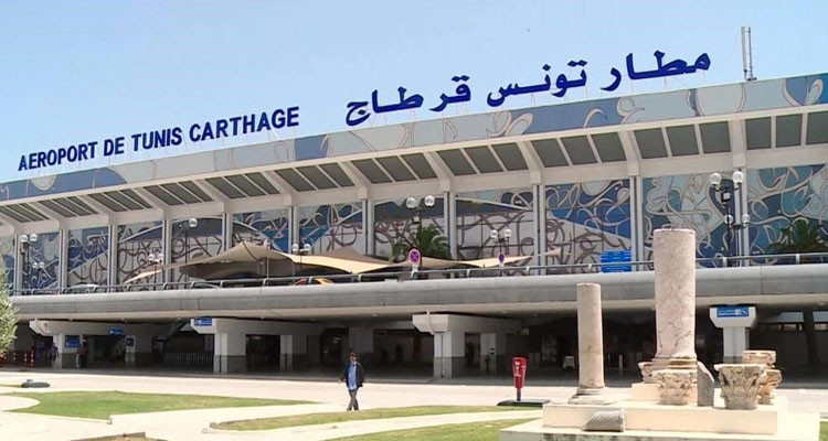 وصول أول طائرة إجلاء لمواطنين تونسيين مقيمين بتركيا