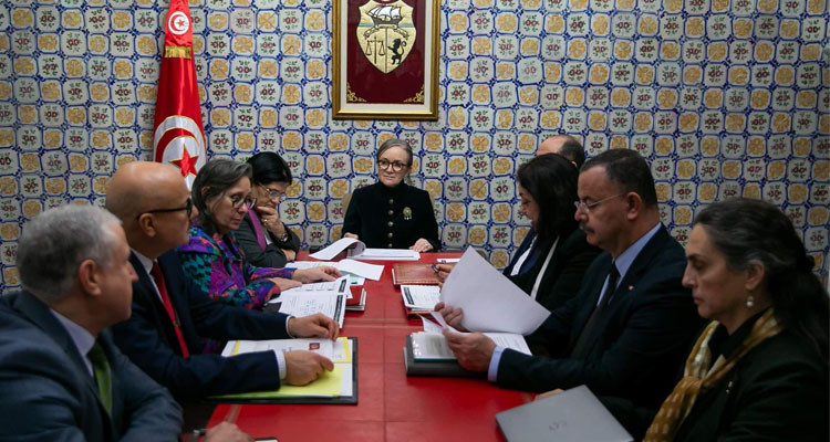 رئيسة الحكومة تؤكد على ضرورة تحسين التزويد ومستويات العرض قبل حلول شهر رمضان