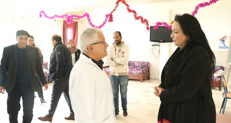 وزارة الأسرة تقرر تزويد مركز رعاية المسنين بمنوبة بـ90 سريرا طبيا