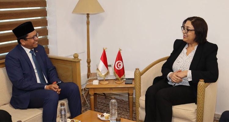 فحوى لقاء وزيرة التجارة بسفير إندونسيا بتونس