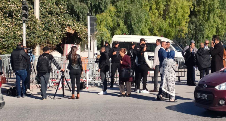 أميرة محمد: ''إقصاء الإعلام من تغطية الجلسة الافتتاحية للبرلمان الجديد يعتبر فضيحة''