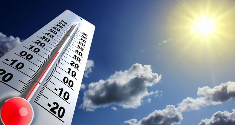 طقس اليوم: أجواء مغيمة جزئيا بأغلب الجهات