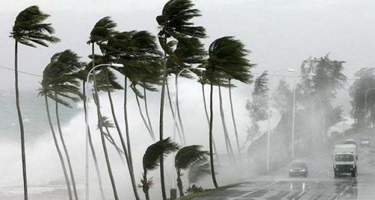 معهد الرصد الجوي يحذر من هبوب رياح شمالية قوية بأقصى الشمال