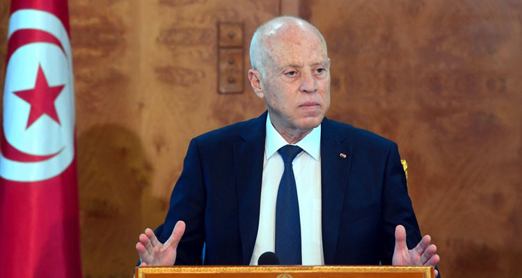 قيس سعيّد: ''لا تخامرني قضية الترشح للانتخابات الرئاسية ولكن لن أسلم وطني لمن لا وطنية له''