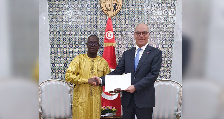 وزير الخارجية  يؤكد حرص تونس على مزيد توثيق علاقاتها مع مالي