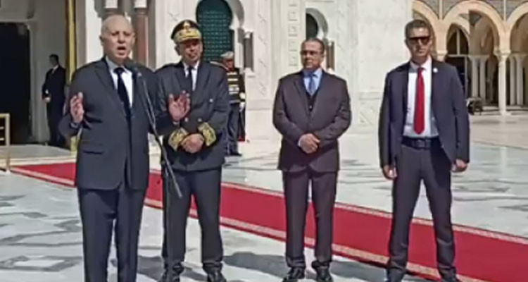 رئيس الجمهورية: ''الإملاءات التي تأتي من الخارج مرفوضة''