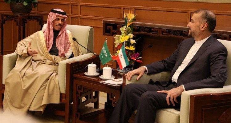 وزير الخارجية السعودي يلتقي نظيره الإيراني في الصين