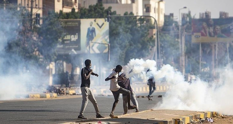 واشنطن ولندن تدعوان إلى "وقف فوري" للعنف في السودان