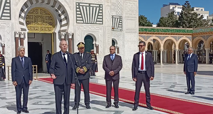 قيس سعيد: ''ماذا تريدون؟ إن كنتم تريدون بيع تونس للخارج فتونس ليست للبيع''