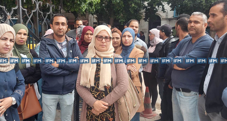 أمام وزارة التربية: وقفة احتجاجية لعدد من الأساتذة المنتدبين دفعة 2022