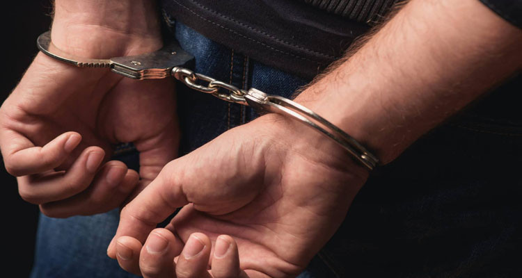 الكرم الغربي: القبض على منحرف خطير محل 20 منشور تفتيش