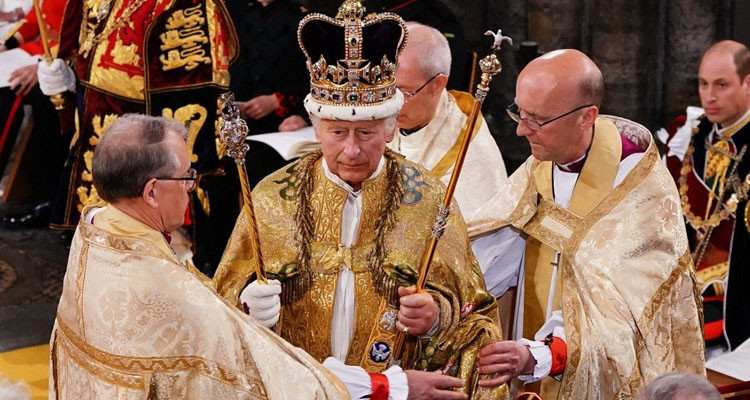 تتويج تشارلز الثالث ملكا على عرش بريطانيا