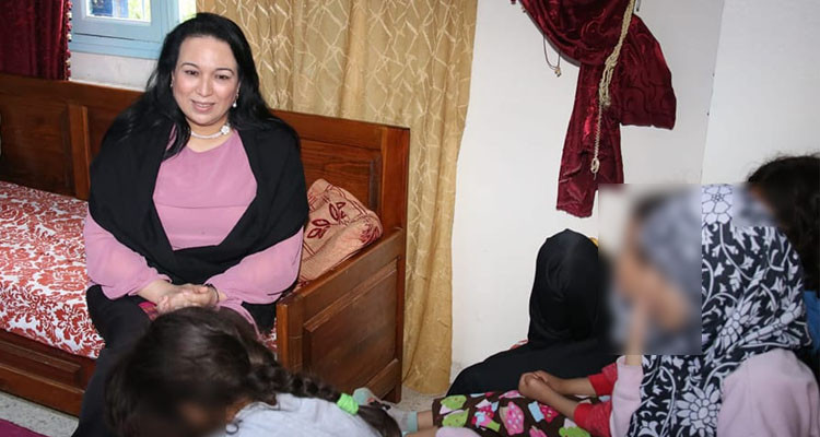 وزيرة المرأة تعاين ظروف التعهّد بأطفال قصّر عائدين من مناطق النزاع