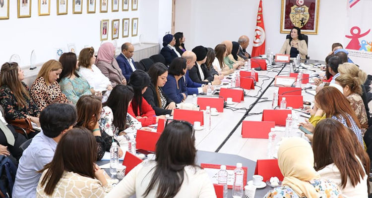 وزيرة المرأة: ضرورة تنفيذ رؤية شاملة للتعهد بالنساء ضحايا العنف